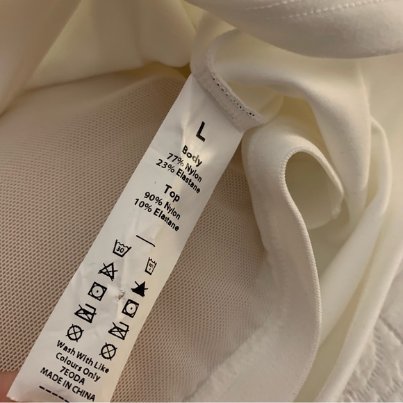 Halara NWOT Large Softlyzero Plush Round Neck, Cut Out Mesh Cropped Sports Top - Picture 4 of 5